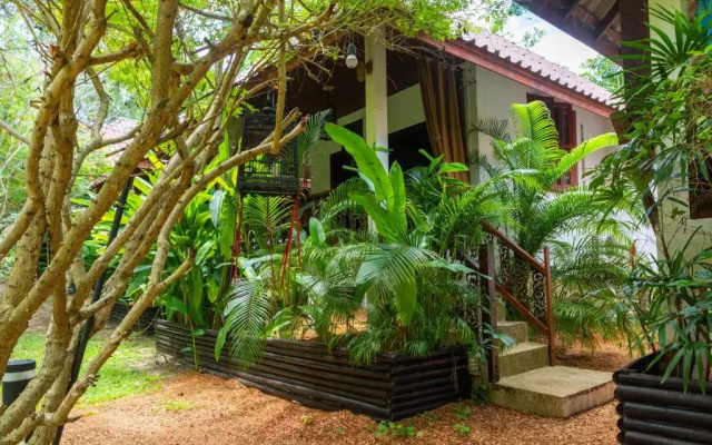 Alcove Bungalow