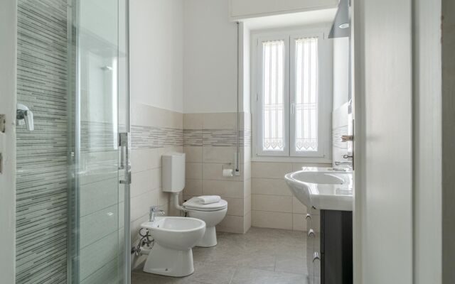 Betti 46 in Rapallo With 1 Bedrooms and 1 Bathrooms