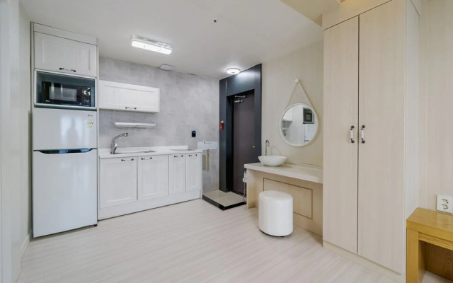 Yeosu Sunset Hostel and Pension