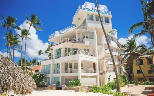 Ocean View Apartment with 3 BDR at Bávaro Beach