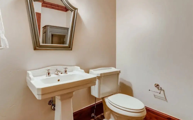 1-#42 4BD One Willow Bridge Road