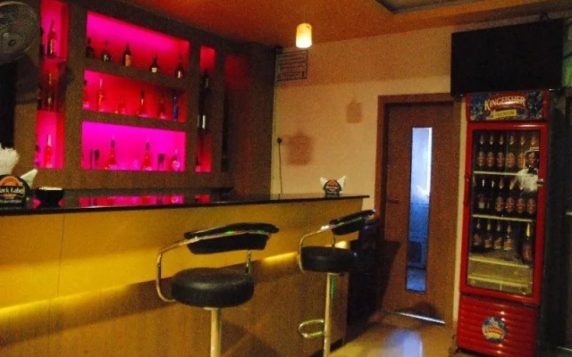 Hotel Pon Amutha