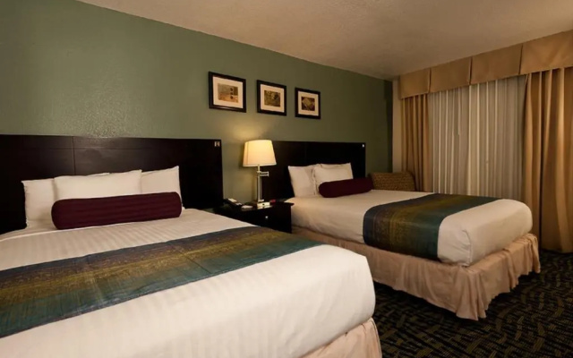 Grand Texan Hotel and Convention Center