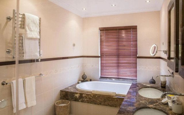 Compass House Boutique Hotel