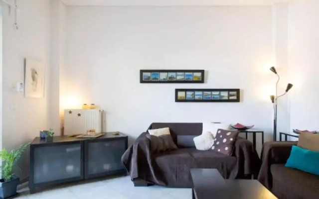 Spacious 2b/r Stay at Glyfada's Center