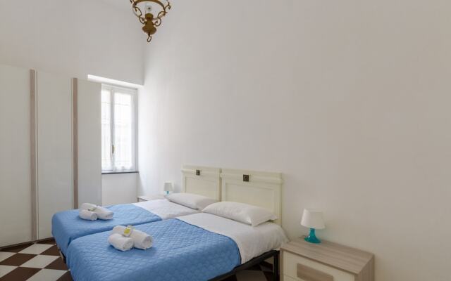 JOIVY Kiosk Opera House