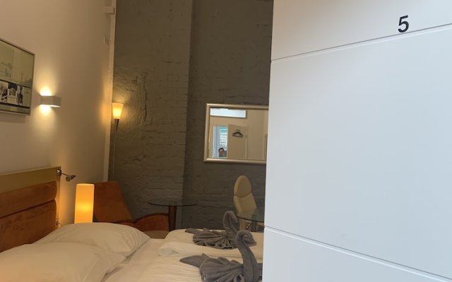 Lovely Rooms Next to the Trainstation WG
