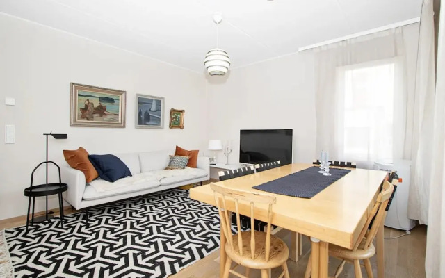 Stylish Nordic 2BR Apartment with Sauna