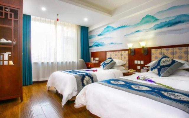Changchun Qianbaidu Hotel