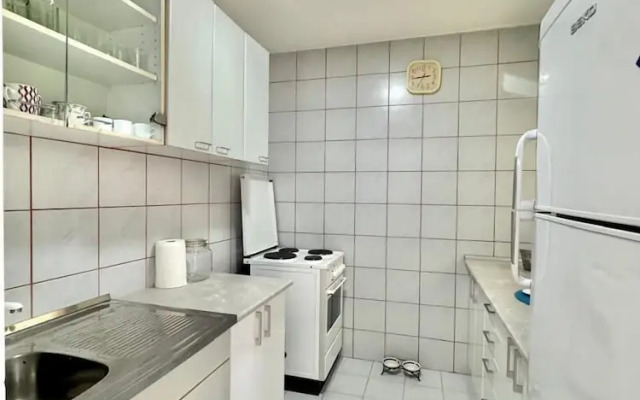 Two Bedroom Apt near Slovenska Beach
