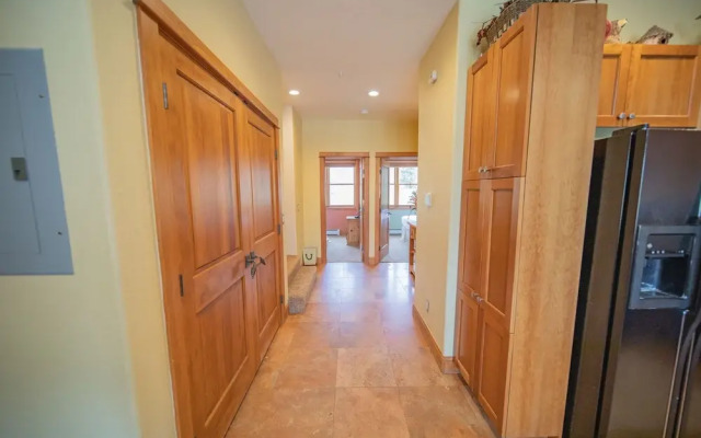 Antlers Gulch 303 by SummitCove Vacation Lodging