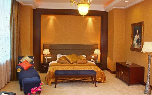 Palace International Hotel