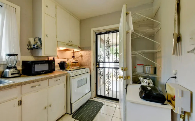 Memphis Vacation Rental, 7 Mi to Downtown!