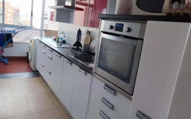 Habitación con cama doble, piso compartido en Avenida Blasco Ibáñez