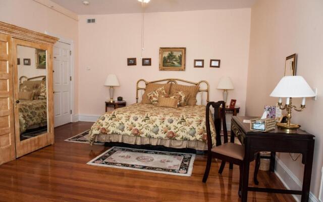 Cedars and Beeches Bed & Breakfast Inn