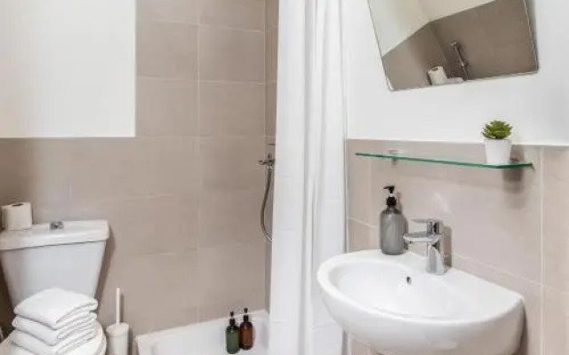 Spacious & Full of light 3BR+ kids Dubai Mall