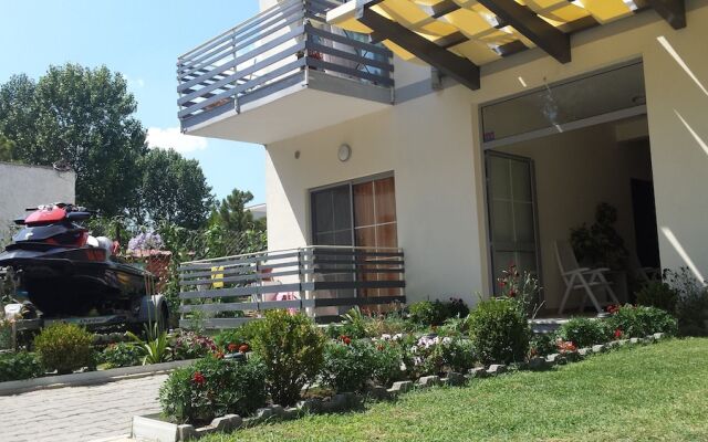 Aparthotel Vila Tufi