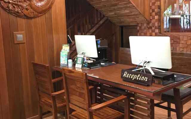 Seahouse Bali Indah Beach Inn