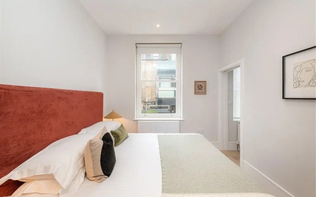 Apartment-sleeps4-parking-100walkingscore