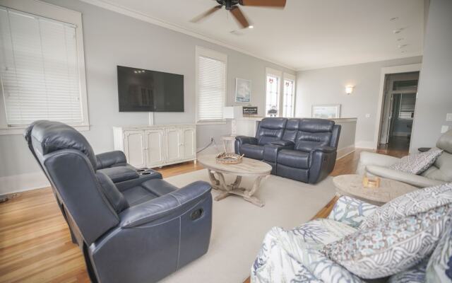 Frangista by Panhandle Getaways