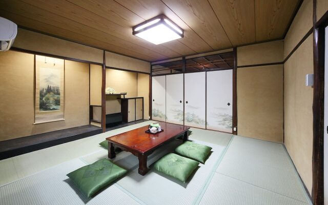 Hannari Kiyomizugojo