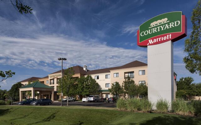 Courtyard by Marriott Wichita East