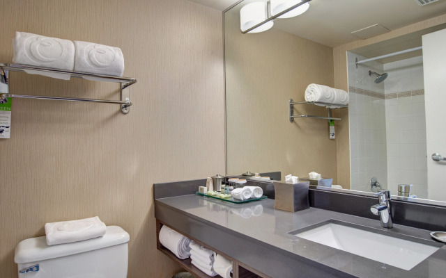 Executive Plaza Hotel Metro Vancouver