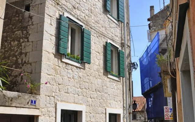Modern Studio in the City Center