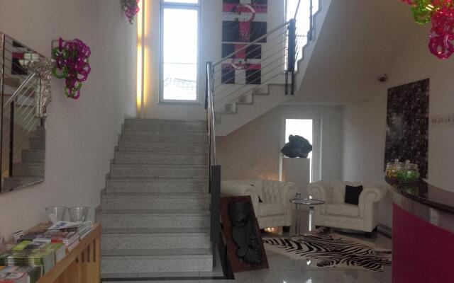 Ressmann`s Residence