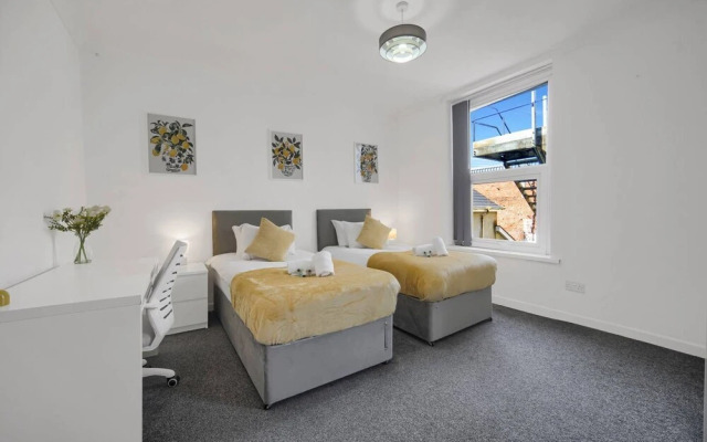 Spacious Cardiff Central Fast Wifi Netflix