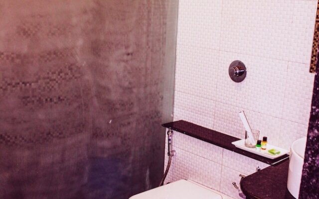 Hotel Charan Kamal