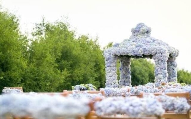 Lijiang Scenery Retreats Lake Front Villa Resort