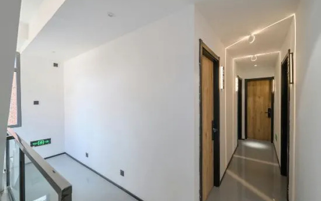 Yirenhai Audio and Video Homestay (Gulangyu Wujing Road Branch)