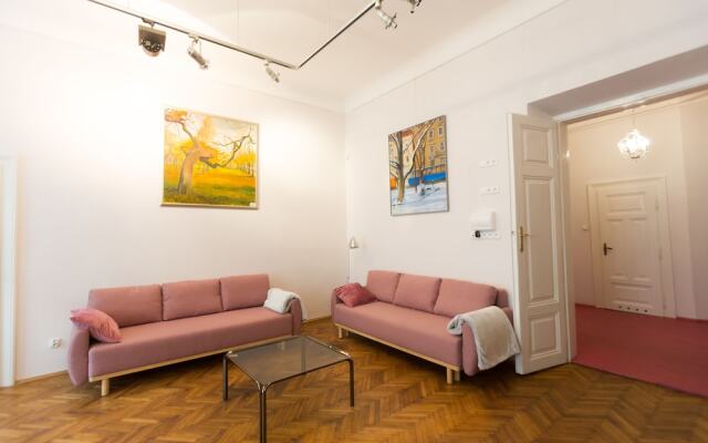 Apartments Roman