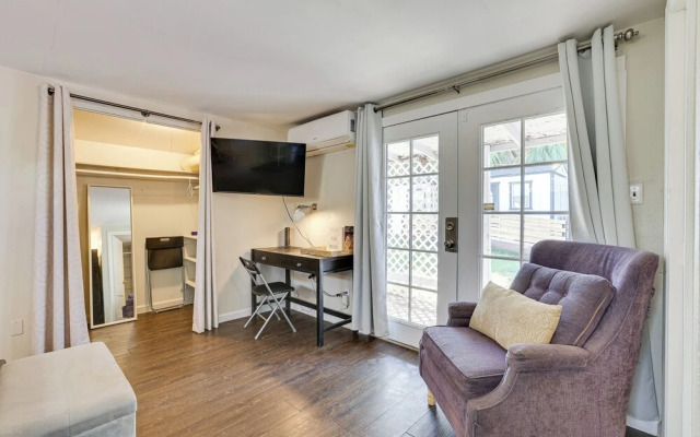 5 Mi to Dtwn: Pet-friendly Phoenix Studio w/ Yard