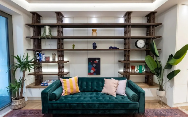 Five Bedroom Near Camden Arts Centre by Bevilla