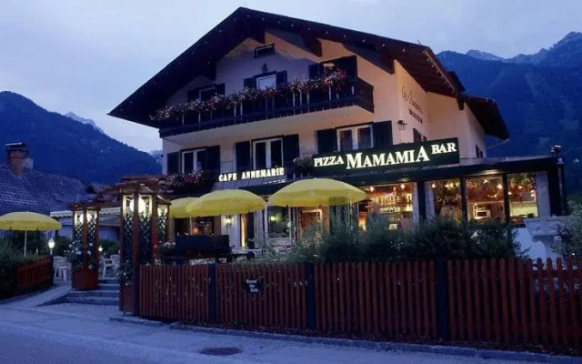 Hotel Garni Lisa - Cafe Annemarie