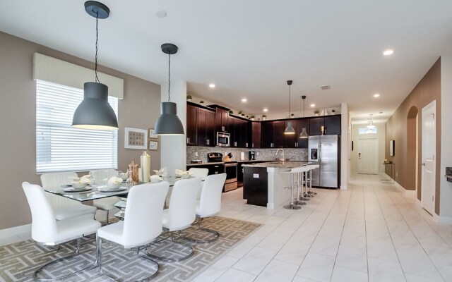 Storey Lake - 4725 Sleepy Hollow Drive