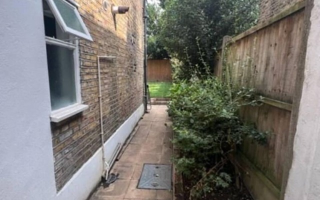 Charming 1-bed Apartment in West London
