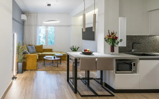 De Minimis - a Chic 3BR Downtown Apartment