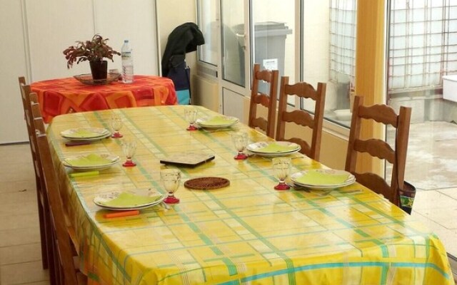 House With 3 Bedrooms in Saint-michel-chef-chef, With Enclosed Garden