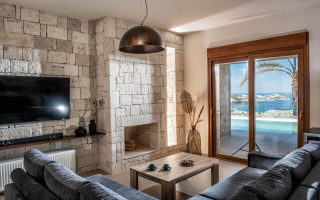 Alpha House in Crete