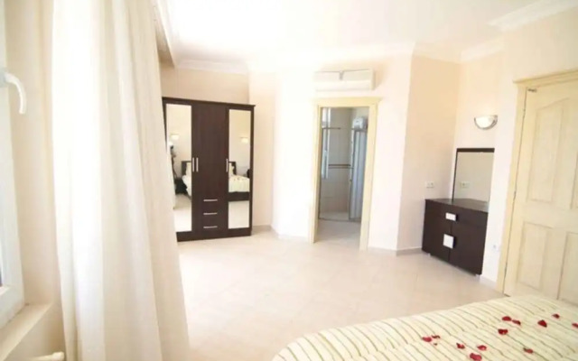 Villa with Majestic Views 1028