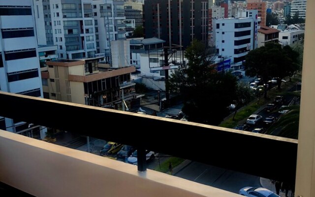 Suite and Apartment Well Located In Quito