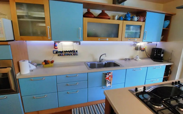 Surphinia Torre di Bari