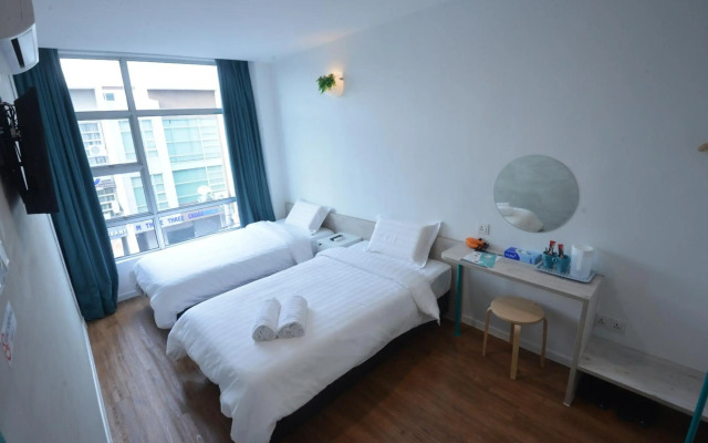 Vrest Hotel
