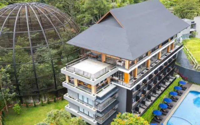 Mercure Cibadak Sukabumi Resort
