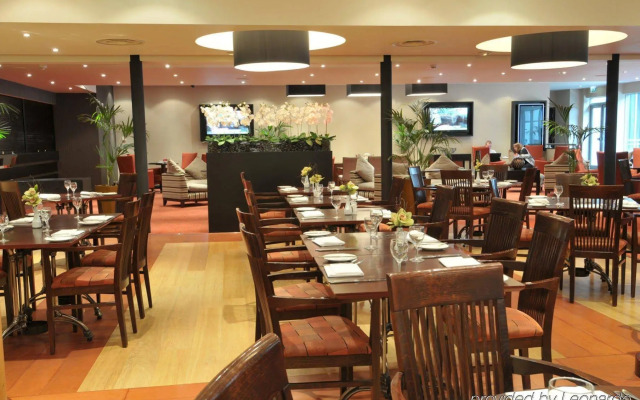 DoubleTree by Hilton Hotel Woking