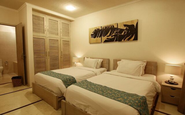 La Cabana Hotel and Villas