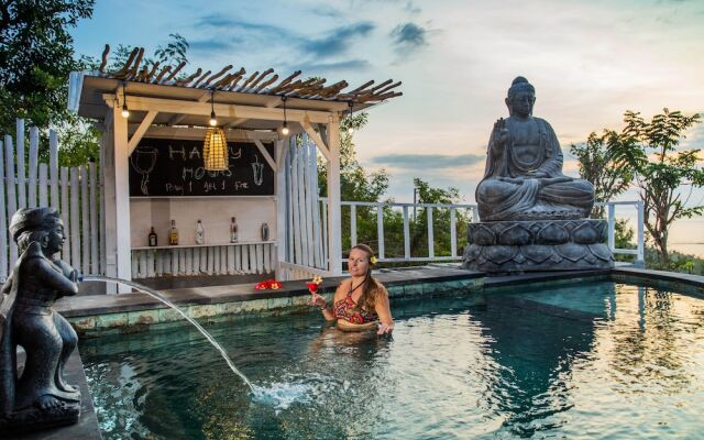 The Puncak Sunset Ceningan